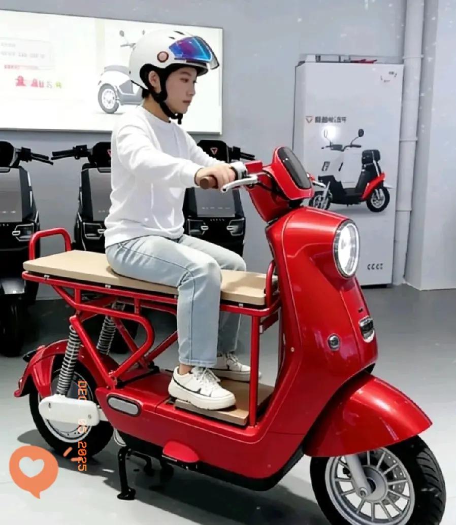 不能满足人民群众要求迫切的，脱离人民群众的“专家”是不是应当清扫到历史的垃圾堆去