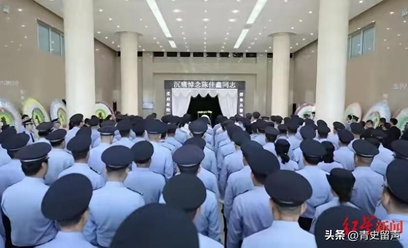 一命换一命！
6月18日下午，包头市一栋高楼外，30岁的女副所长陈佳鑫从窗户跃向
