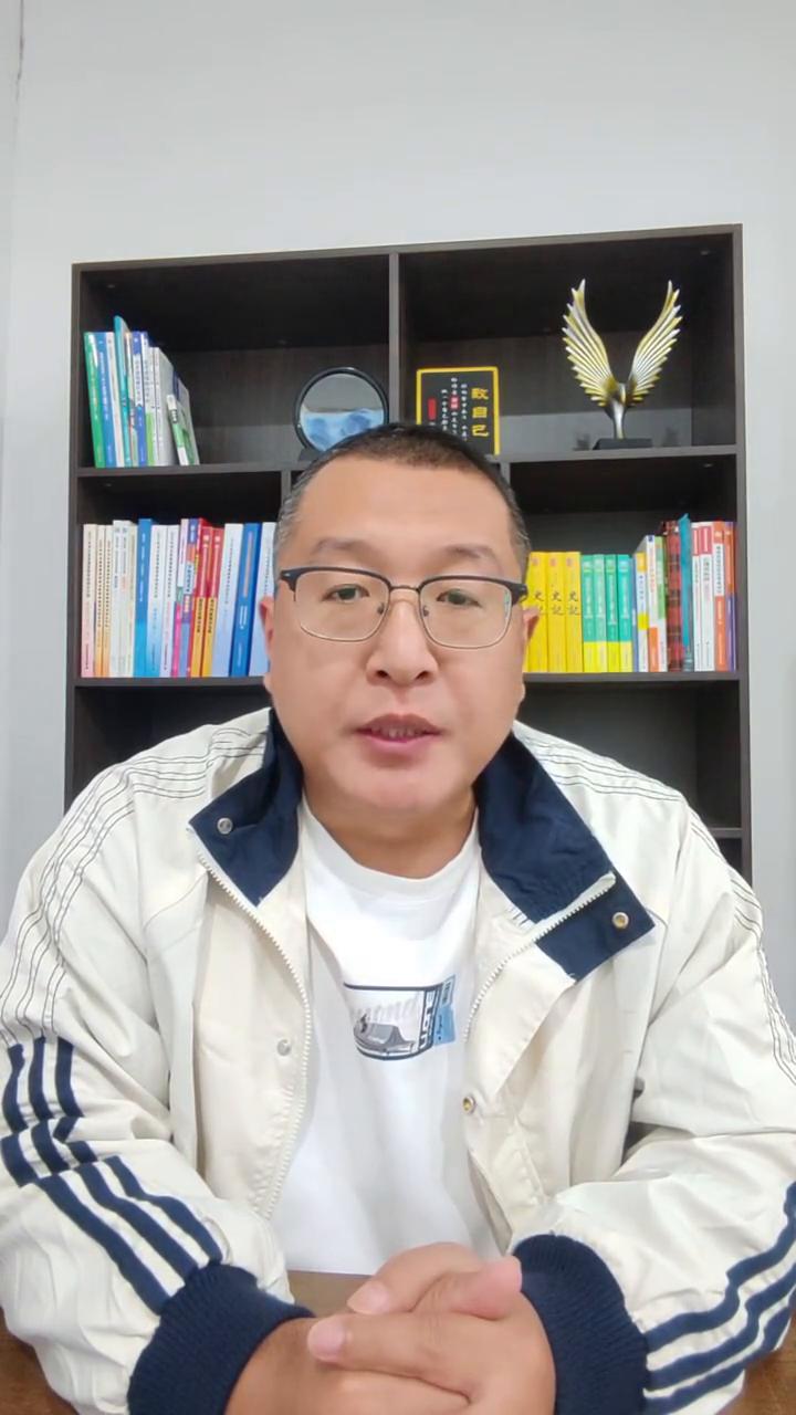 汉语言文学专业，河北最牛高校。
汉语言文学专业适合喜欢读书并且擅长写作的同学来读