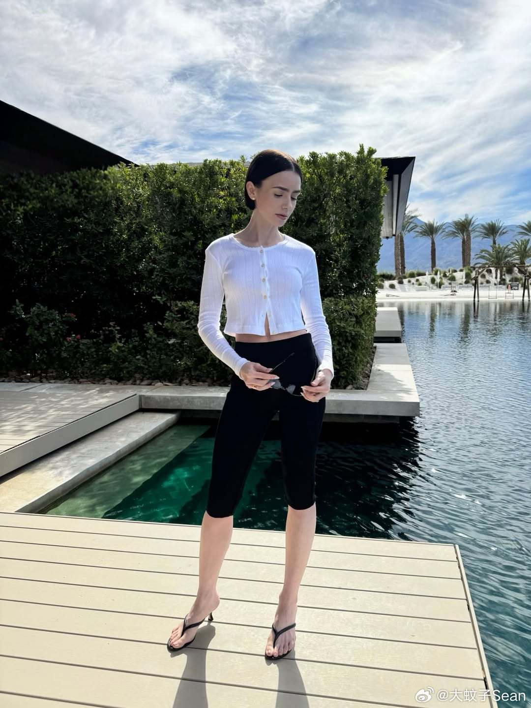 Lily collins莉莉柯林斯分享洛出席第三届desert smash慈善匹