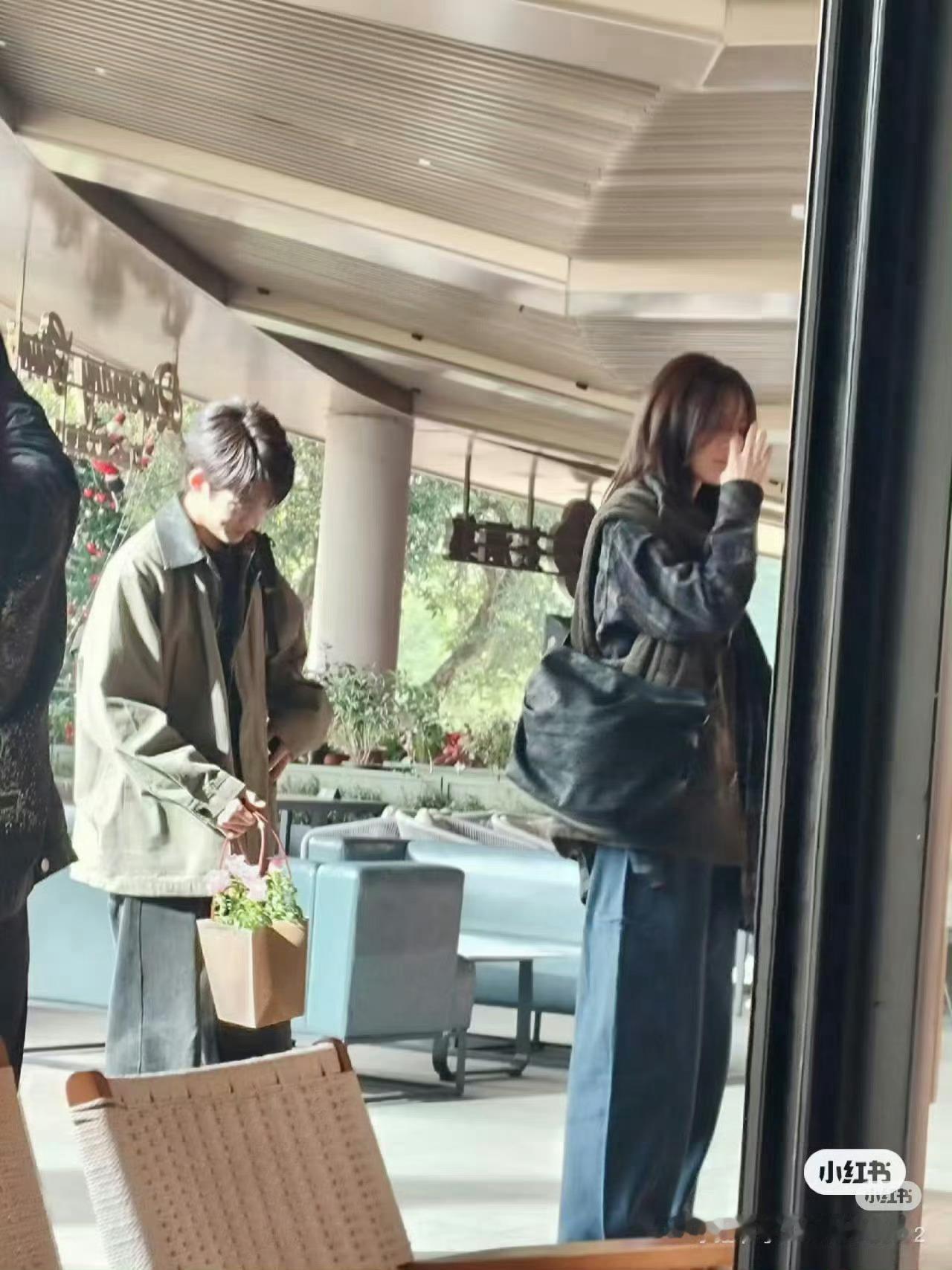 杨超越、董思成《今天是太阳雨》开机路透 