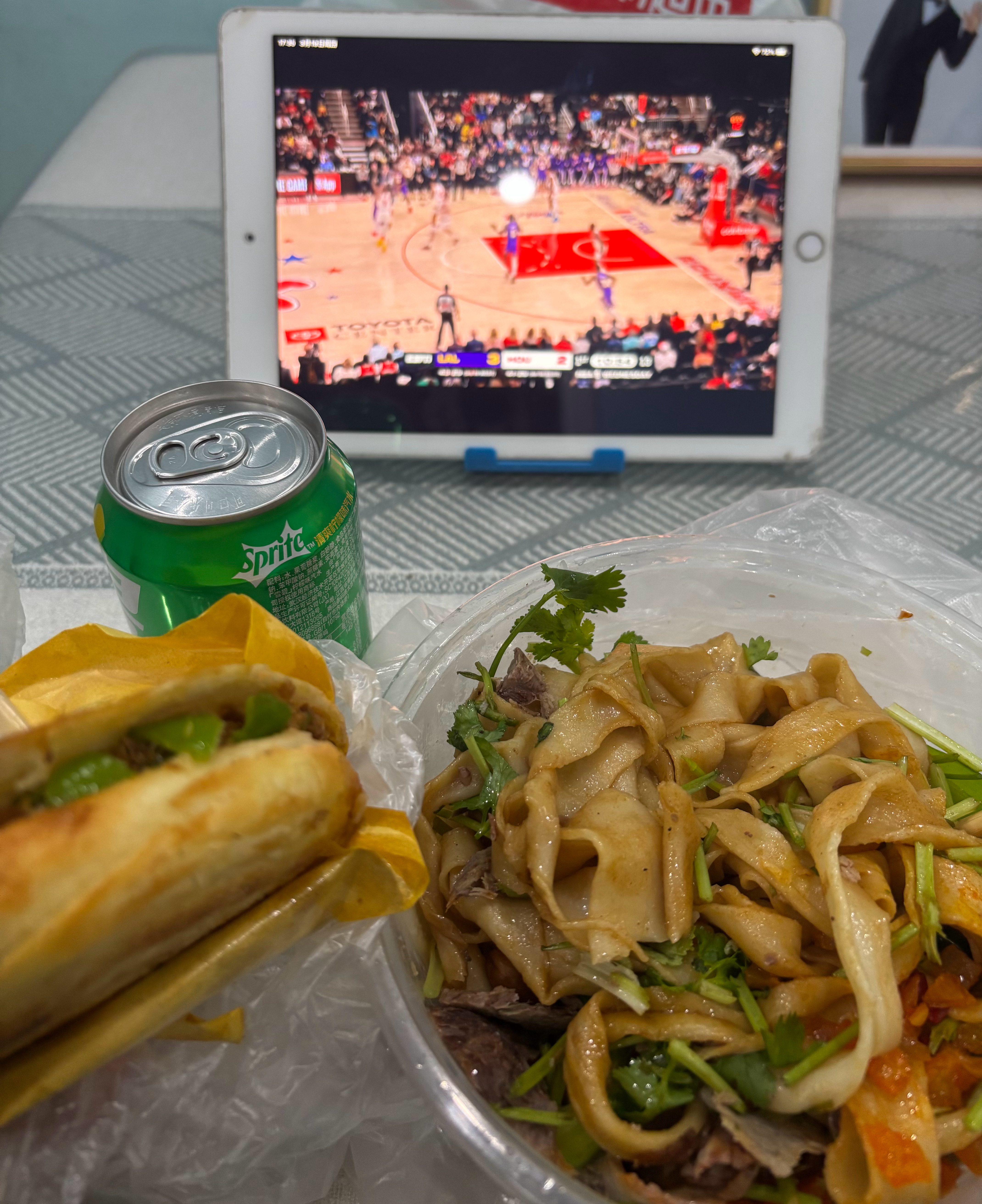 你就说舒不舒服吧！今天的比赛录像，必须回看～湖人vs火箭湖人战胜火箭