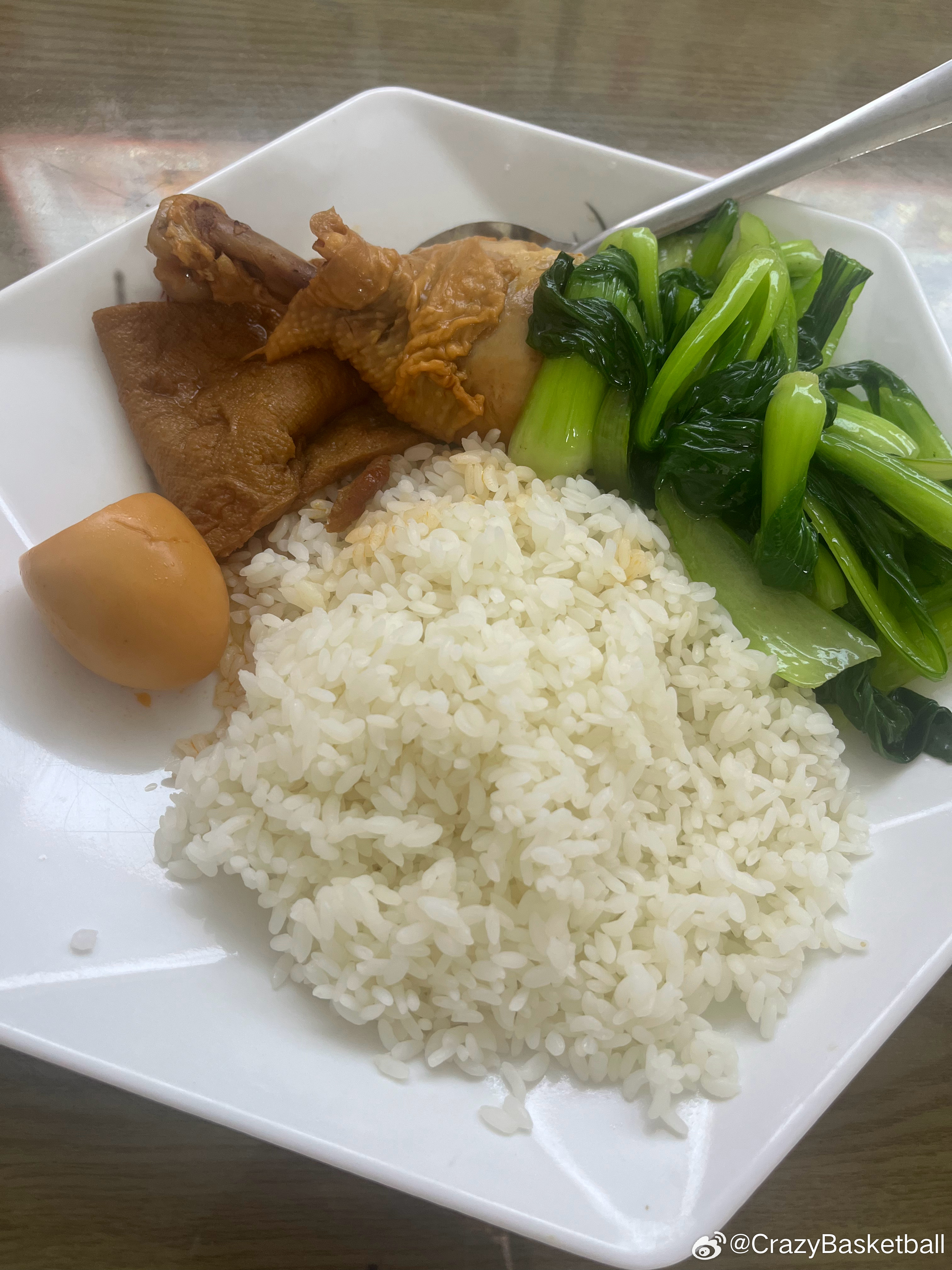 昨晚吃太好了，今晚简简单单沙县鸡腿饭了