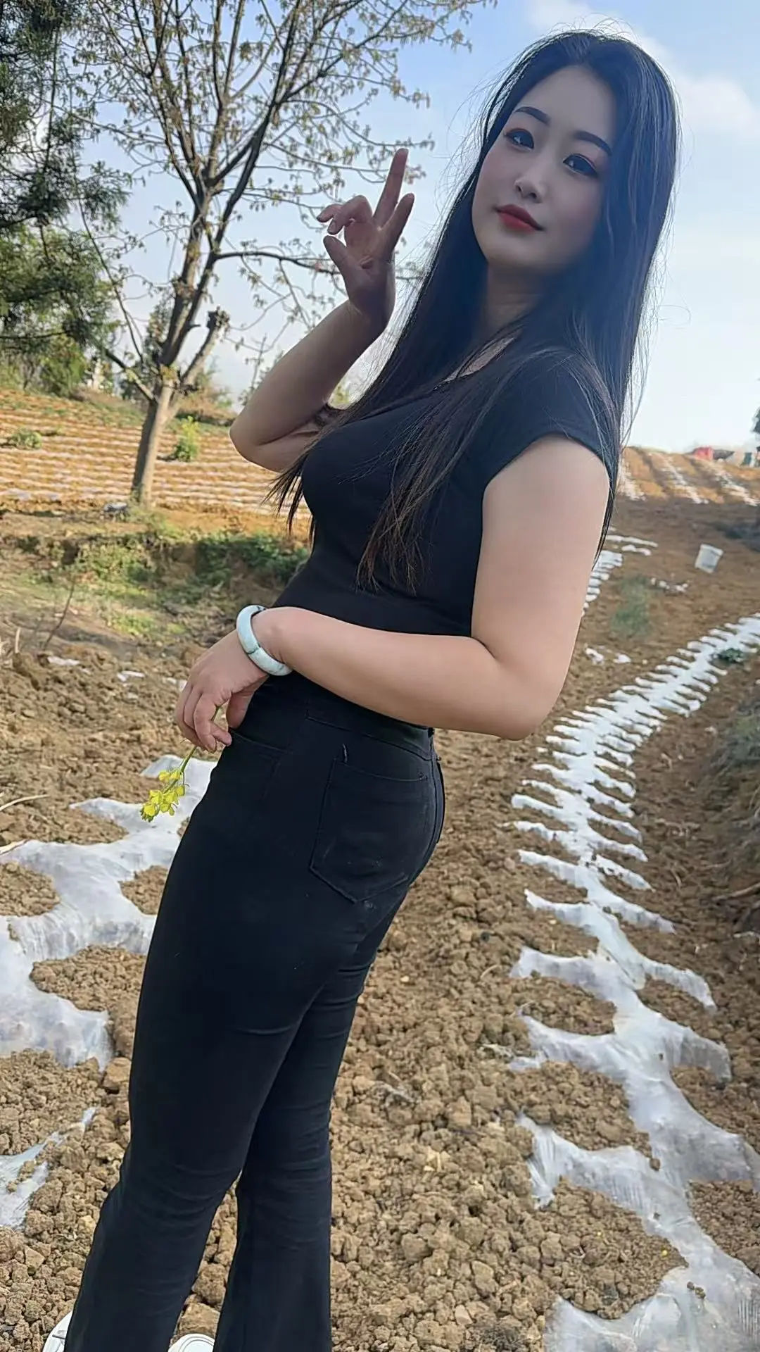 随拍 紧身牛仔裤 农村