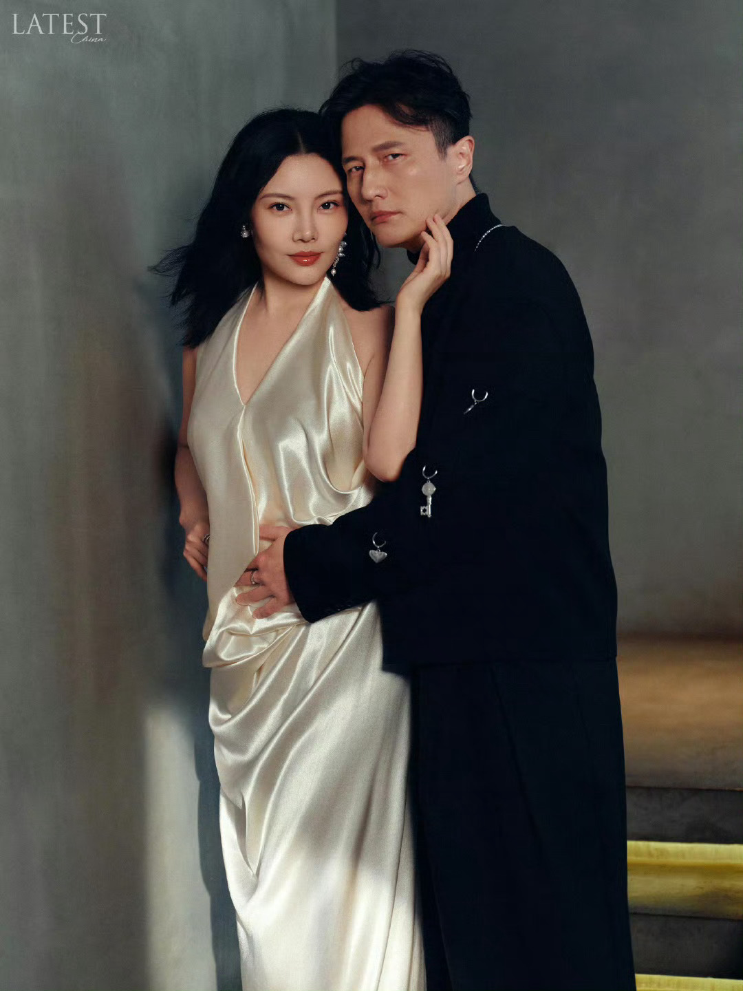 尹子维已经预定了新婚戒尹子维回应徐冬冬弄丢婚戒了，不愧是我们香港深情男，光速买了