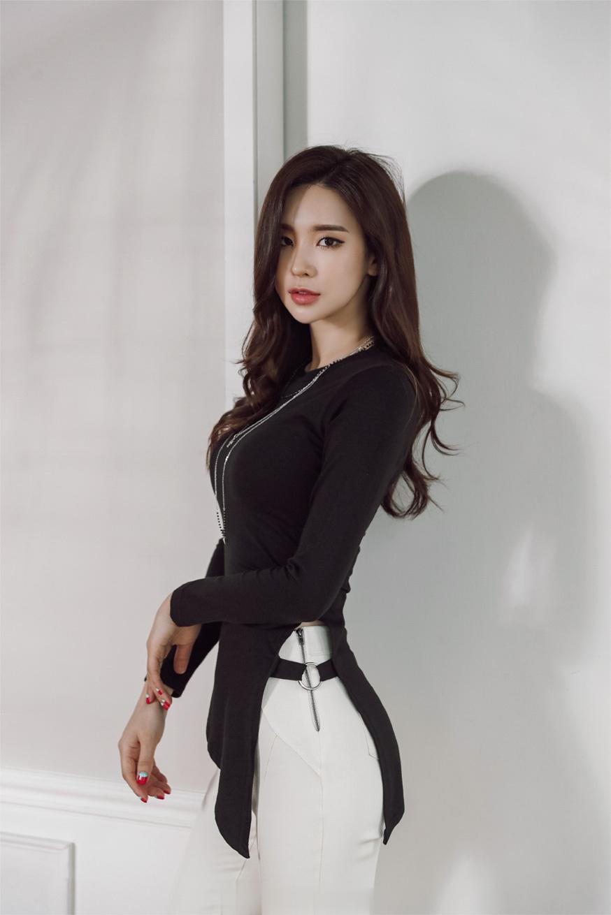 心情就像衣服，脏了就拿去洗洗，晒晒，阳光自然就会蔓延开来。阳光那么好，何必自寻烦