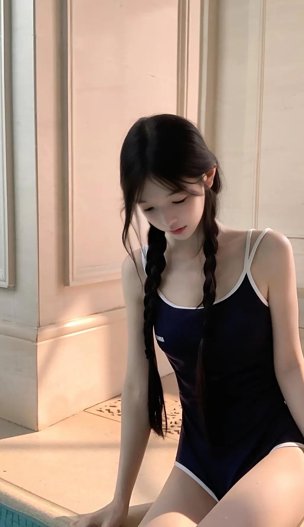 人生感悟，做多错多，谨言慎行。
人生感悟，量力而行，知足常乐。
人生感悟，只要不