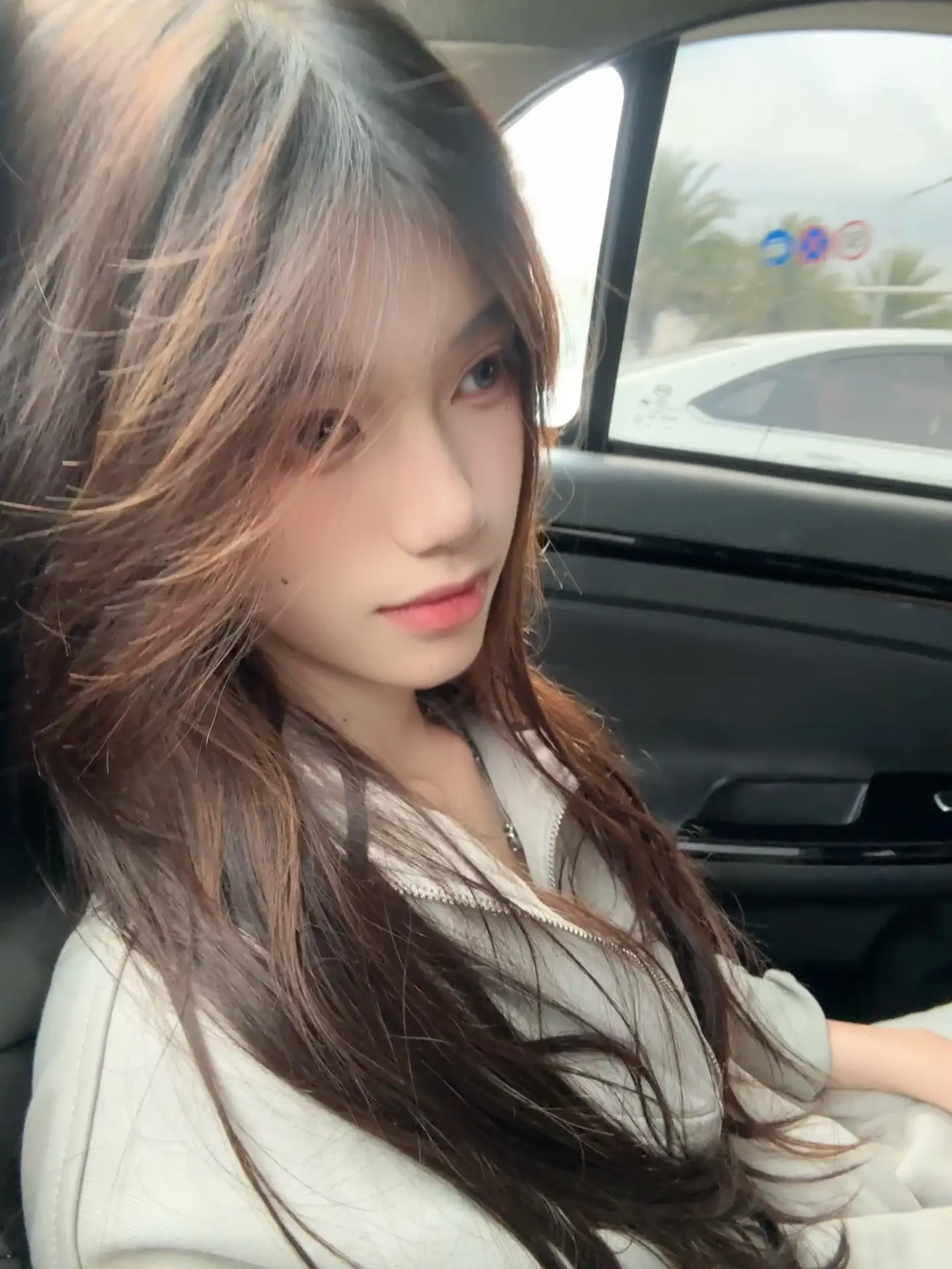 你总拿我当小猫 开心的时候才逗逗我