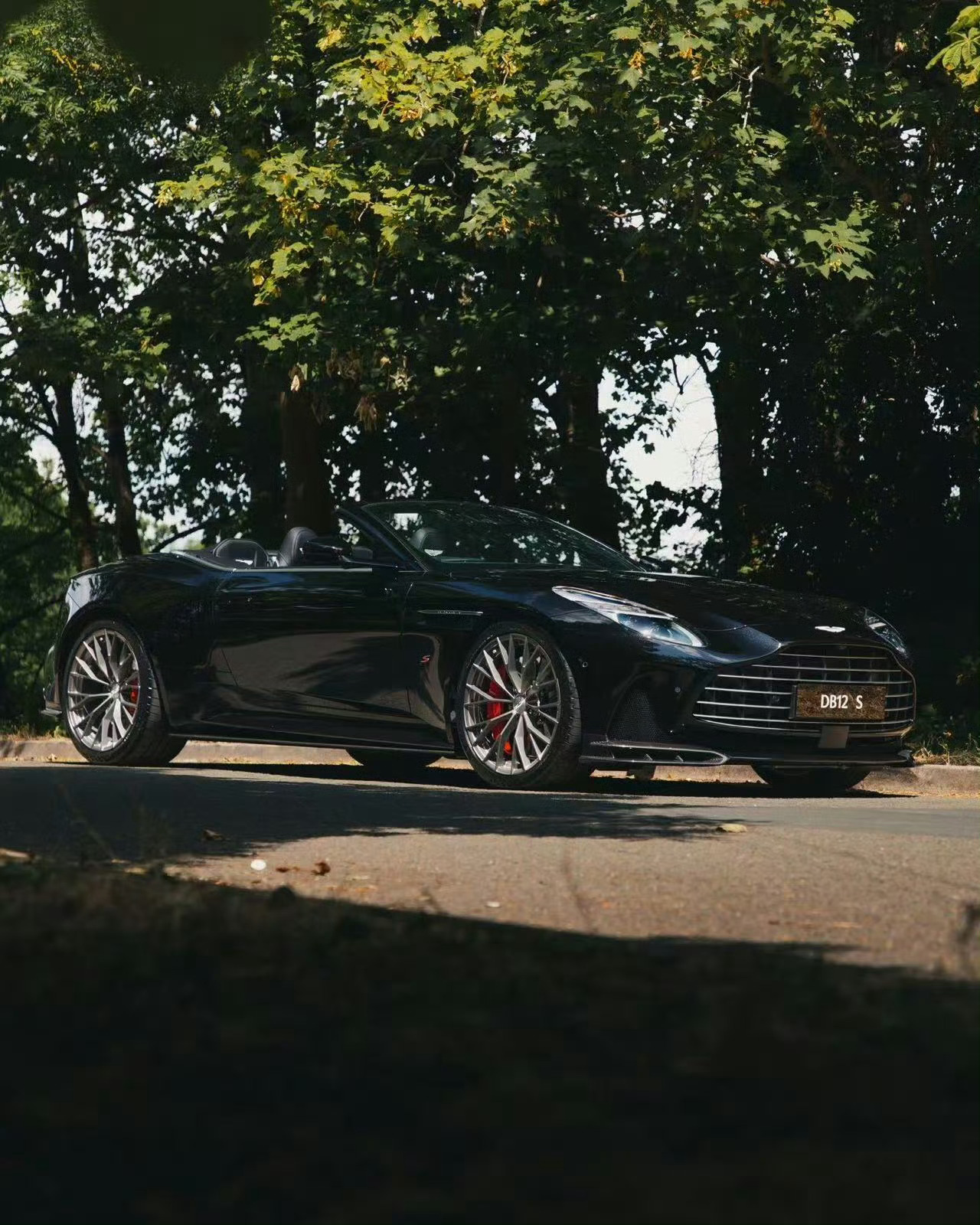 阿斯顿·马丁 DB12 S