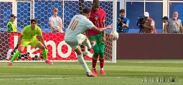 摧枯拉球！法国2-0摩洛哥，率先挺进世界杯四强，不得不说的三个不争事实：

1、
