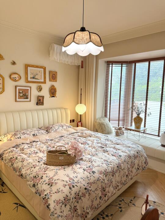 好喜欢我12平的奶油中古风卧室～