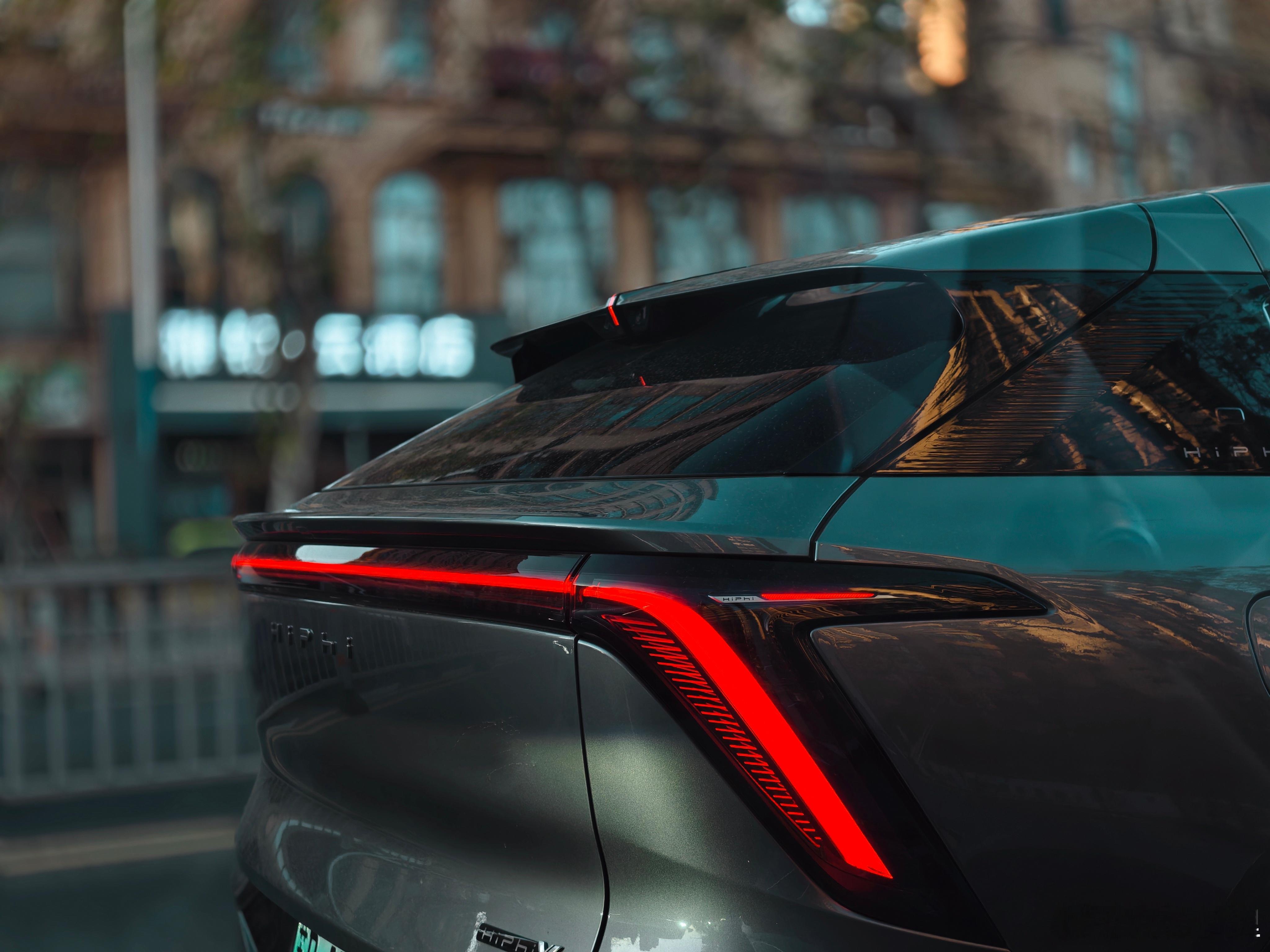 早安，高合的遗憾之作，但至今依然能感受到那种机甲科技的设计风。 