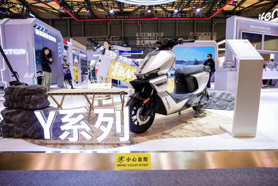 科技让上海出行更有质感AWE2026最大惊喜来自首驱科技！这个刚登春晚的新锐品牌