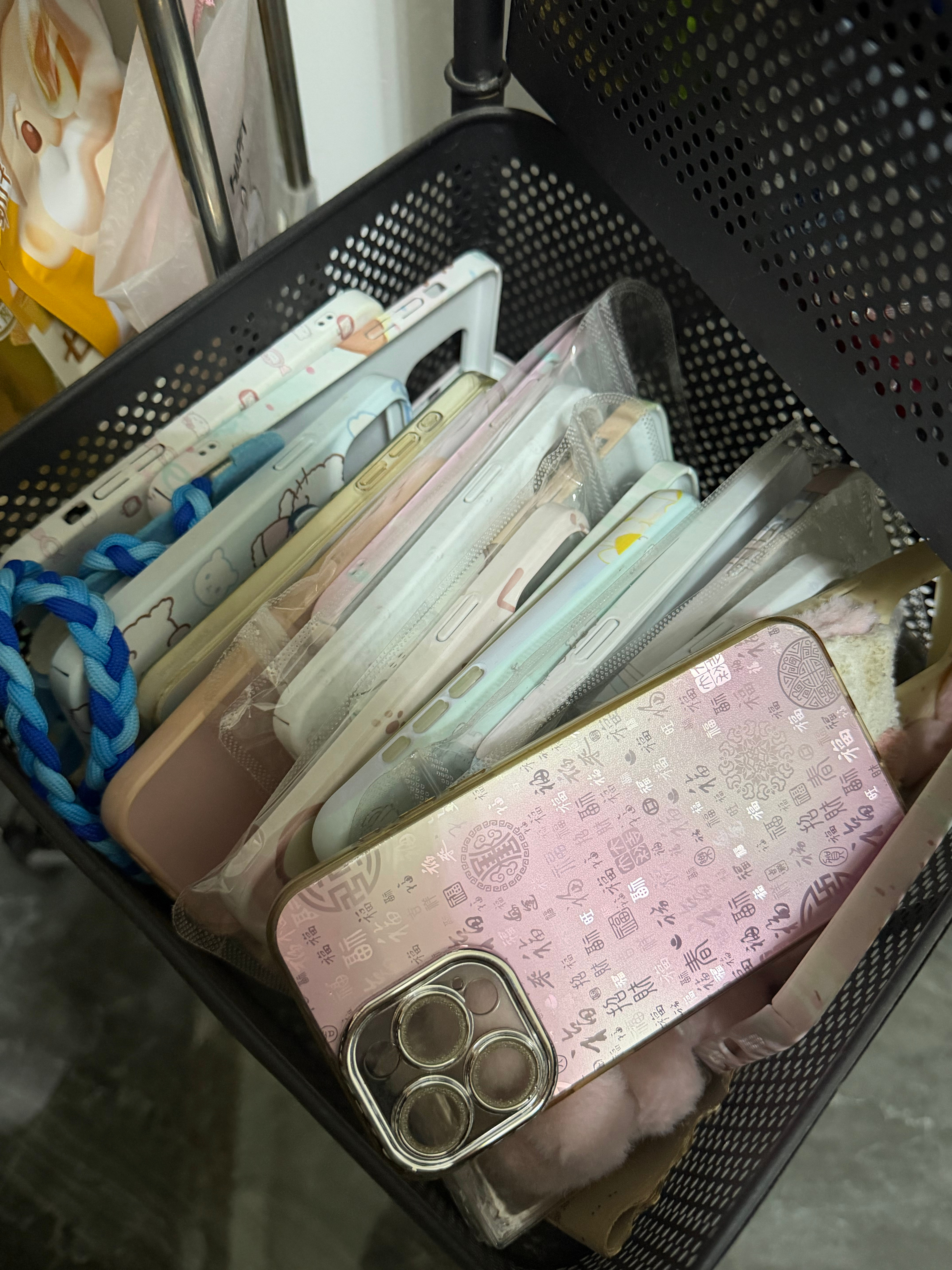 hyq有没有15pm的📱我之前的手机壳还有很多没用过呢 fys给你们 