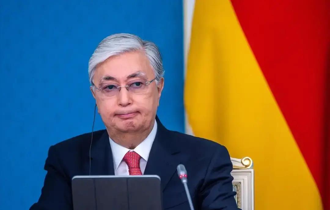 快讯！
 
托卡耶夫突然宣布了
 
2025年12月19日在东京 托卡耶夫同日本