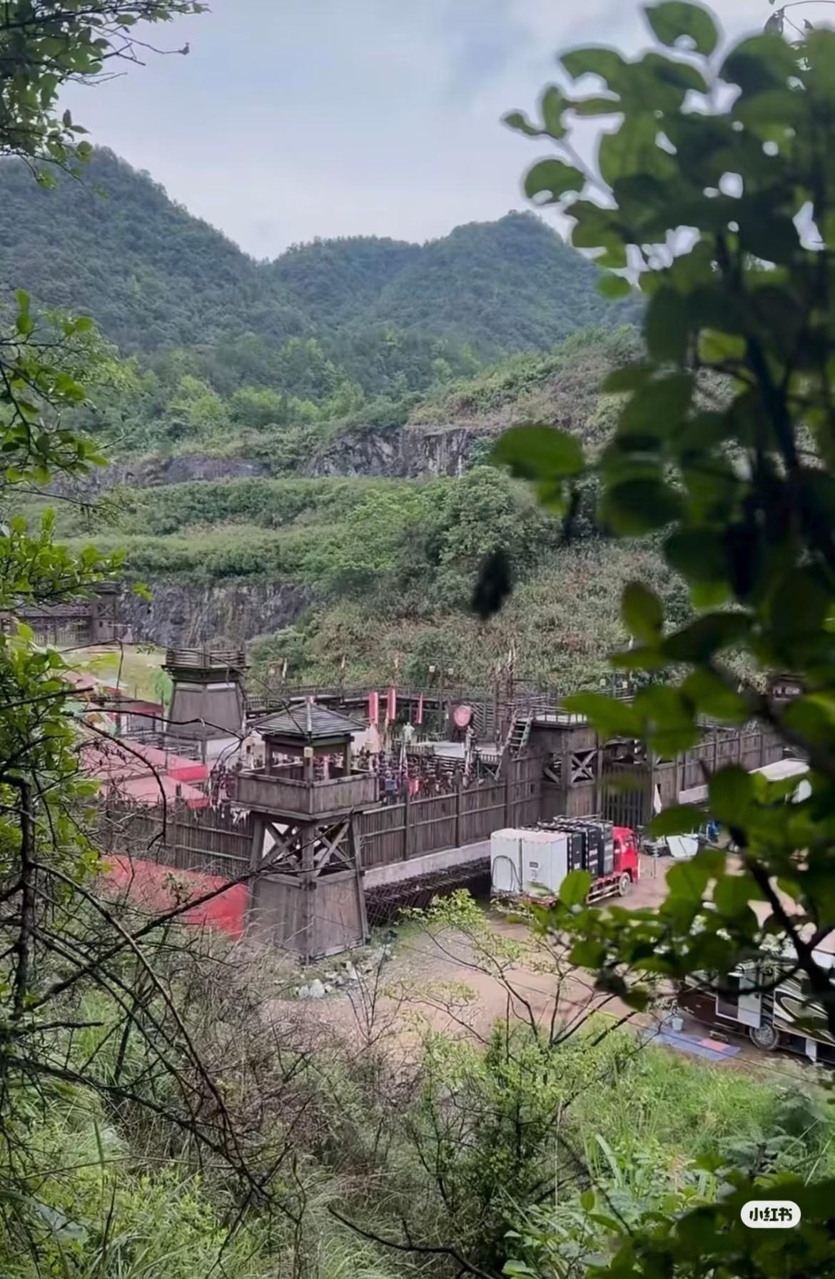 王鹤棣将门毒后台词听力测试 哇塞❗️原来王鹤棣将门独后台词听力测试距离这么远啊❗