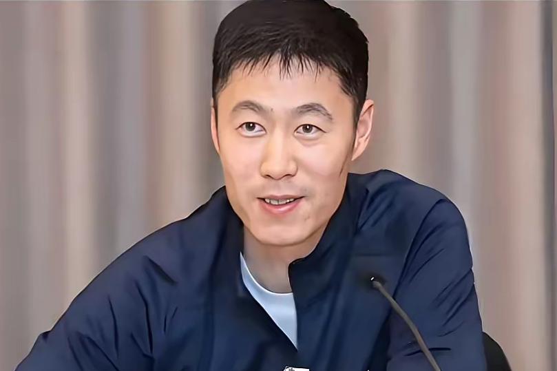 有球迷对外协选手来中国打乒超联赛，抱有不同看法。

反对者说：比如日本选手松岛辉