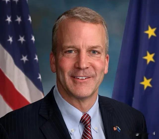 针对中国台湾问题，美国表态！
来自美媒（1）日消息，美国阿拉斯加州参议员丹·沙利