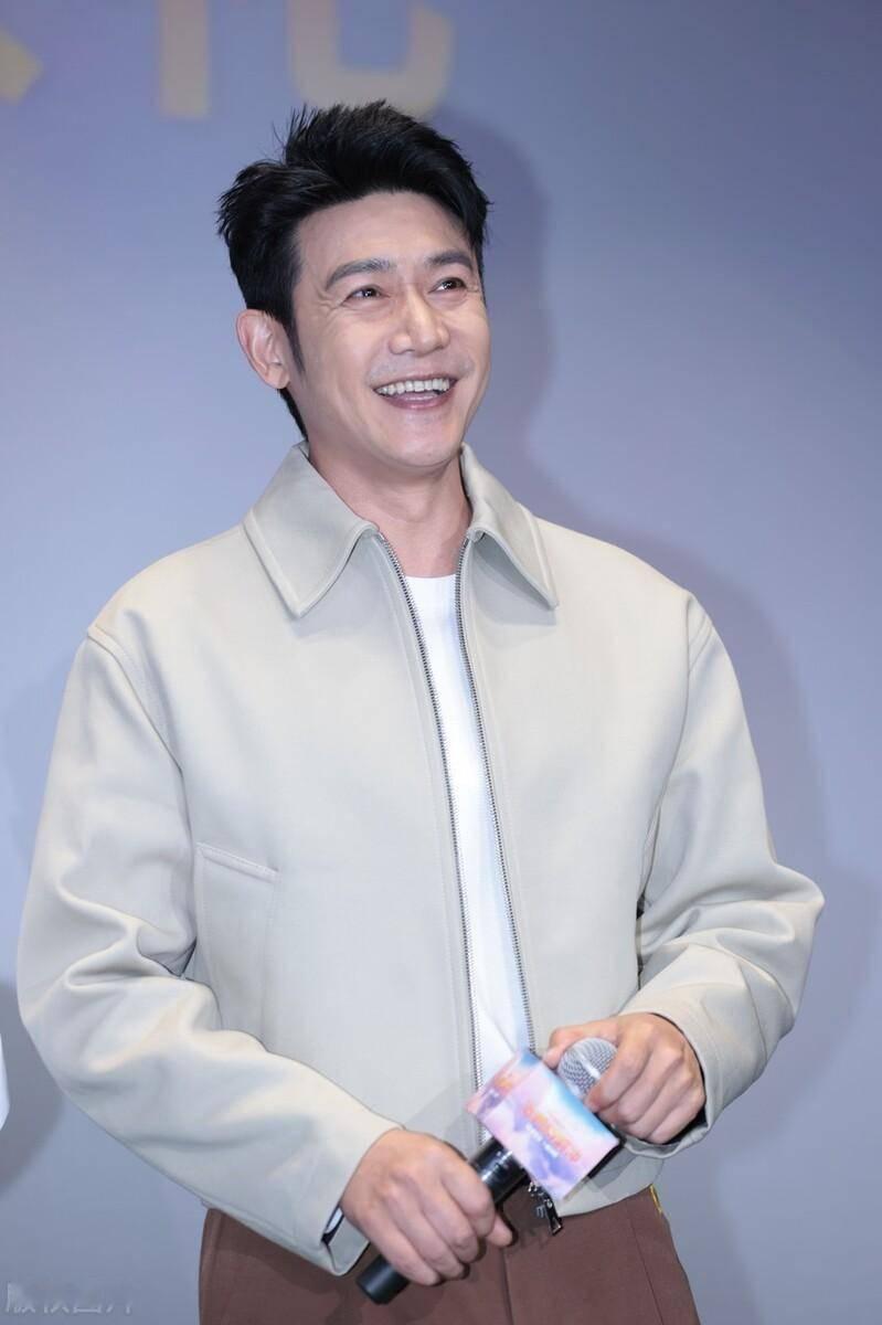 演员陶昕然说，我在拍《胭脂》的时候，有一场戏，我的对手是男演员陆毅，戏里面他是我