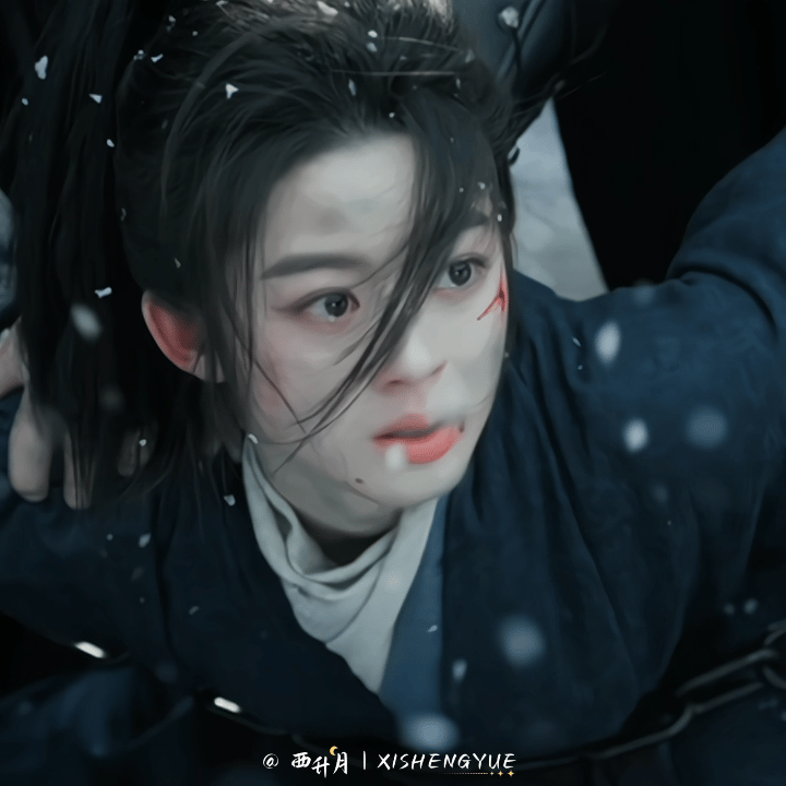 看了几集冰湖重生真的感觉黄杨钿甜把“这部剧女性角色都像野蛮生长的花”给演出来了，