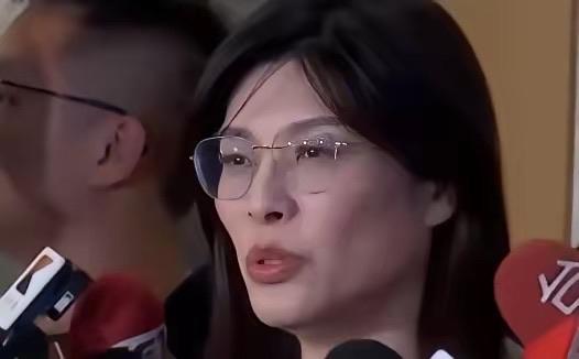 就在刚刚，国民党主席郑丽文致词时表示，今天是七七卢沟桥事变89周年，也是黄复兴党