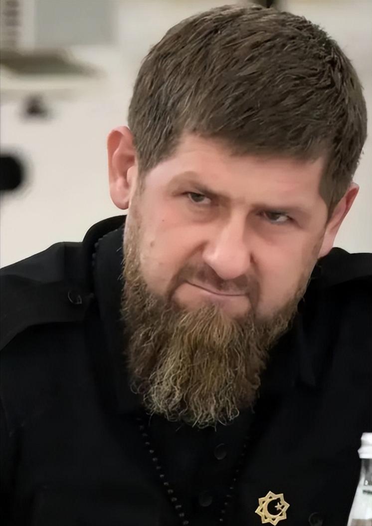 车臣出兵伊朗生变，卡德罗夫划出红线：帮忙可以，但绝不能动我“兄弟”！
 
当地时