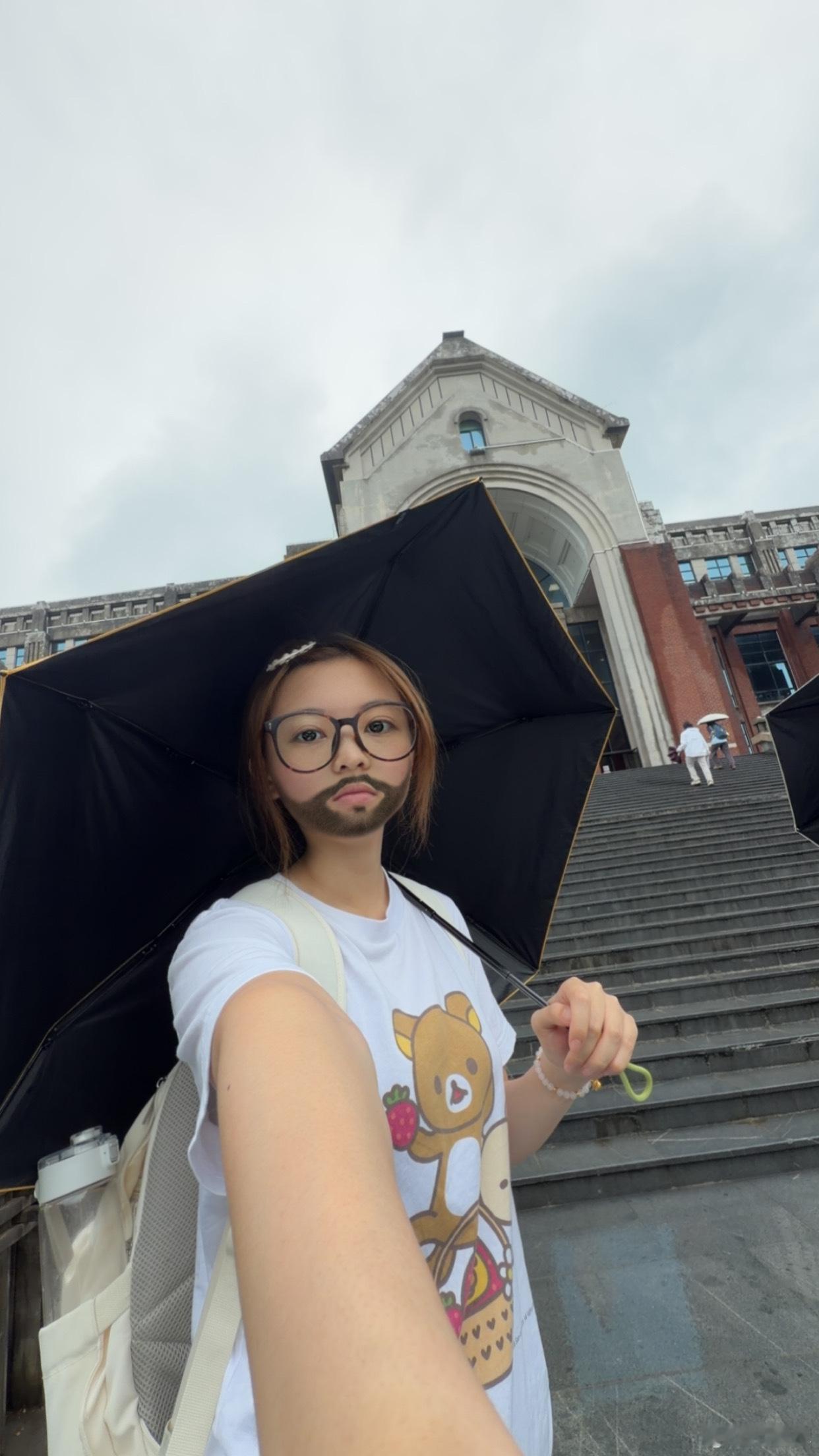 所有人监督我 7.2之前戒网戒手机戒抖音戒小红书戒绝望主妇 全力备战期末考。 