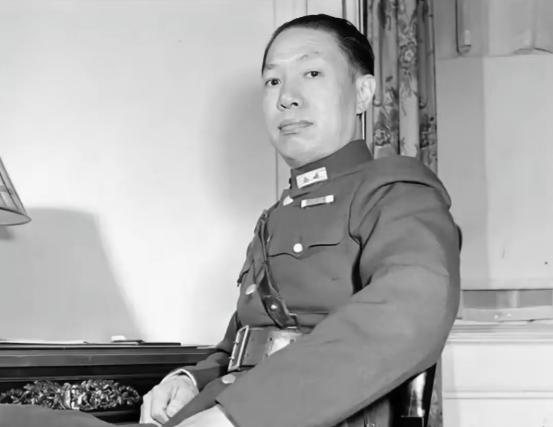 1954年，张群向蒋介石提及熊式辉在曼谷破产想赴台谋生，蒋怒斥：“堂堂上将，竟沦