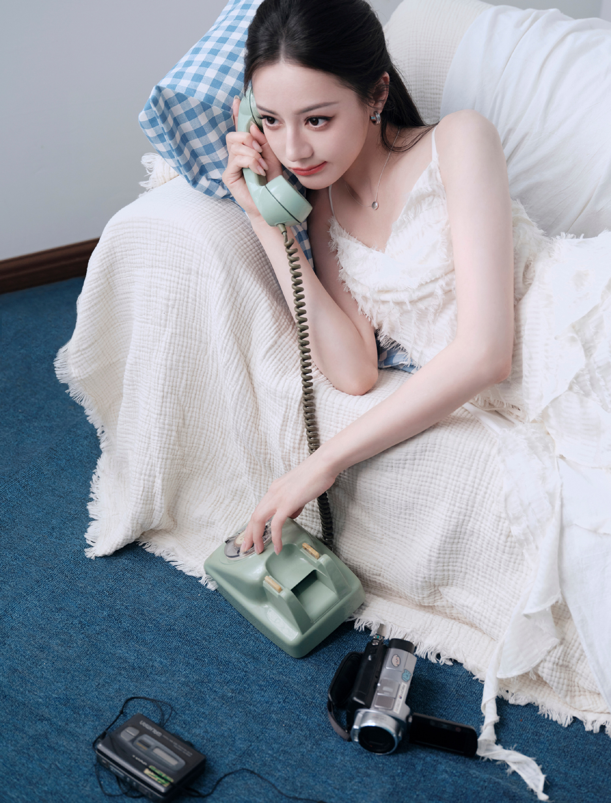 迪丽热巴[超话]迪丽热巴益起来 dlrb每日一善天行健，君子以自强不息；地势坤，