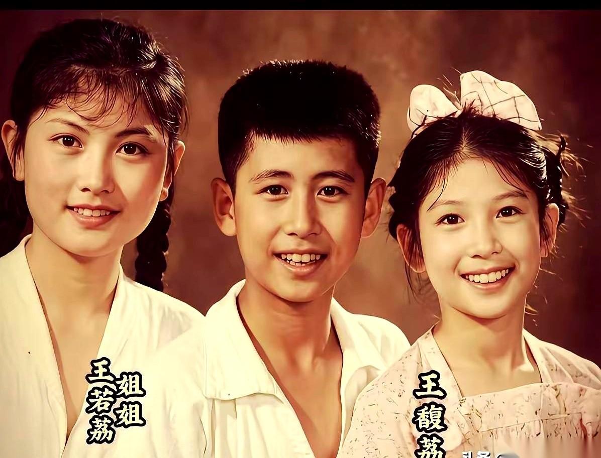 破案了家人们！
盯着手机屏幕足足愣了半分钟，我终于弄明白王骁那张自带“人夫感”的