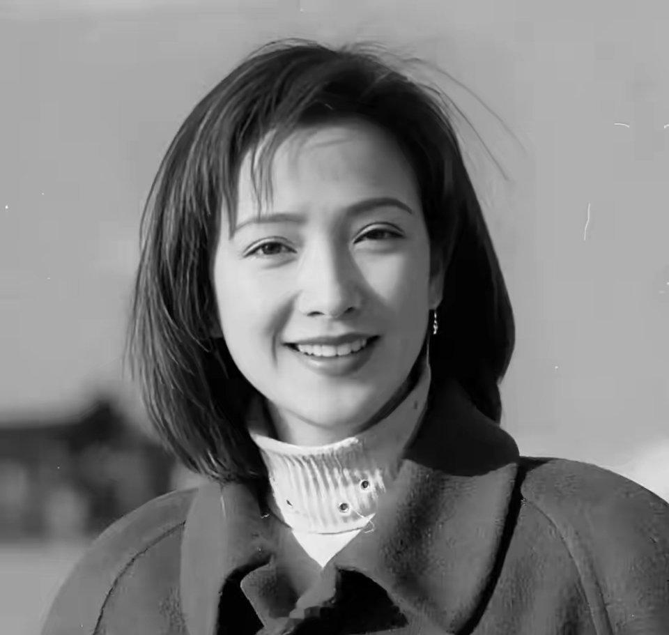 演员何晴去世演古代美女任何人都没有何晴演的到位，那种眼神，那种语气，那种神态太美