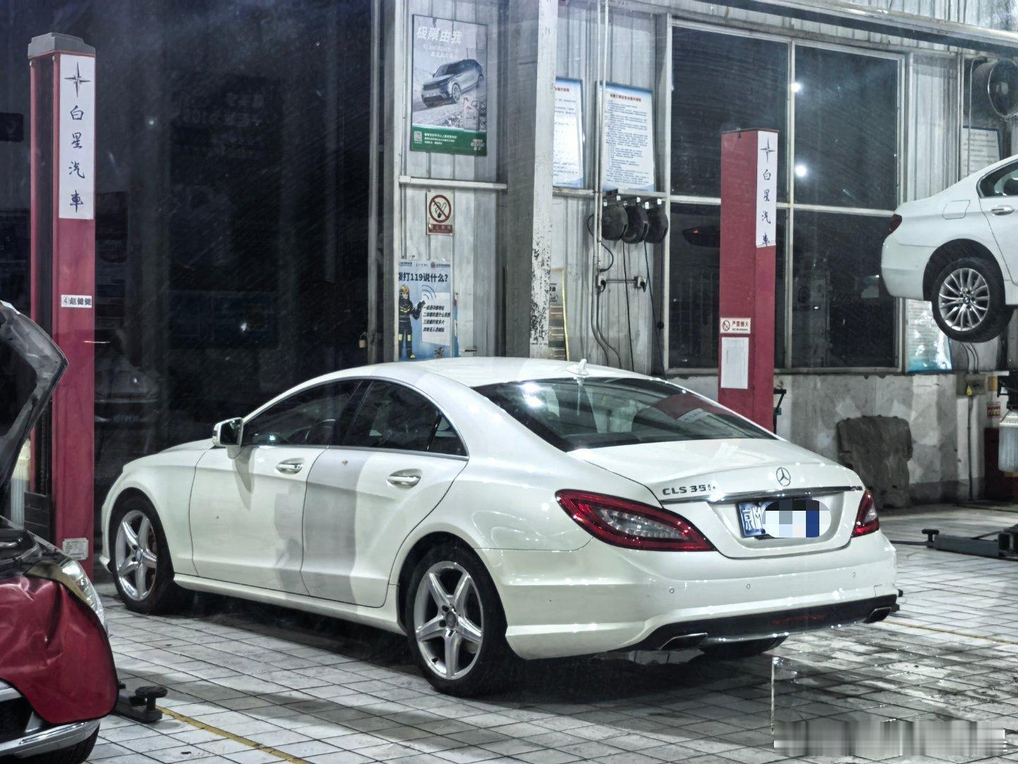 美的不要不要的奔驰。11年了，才4万公里。太受不了了。 