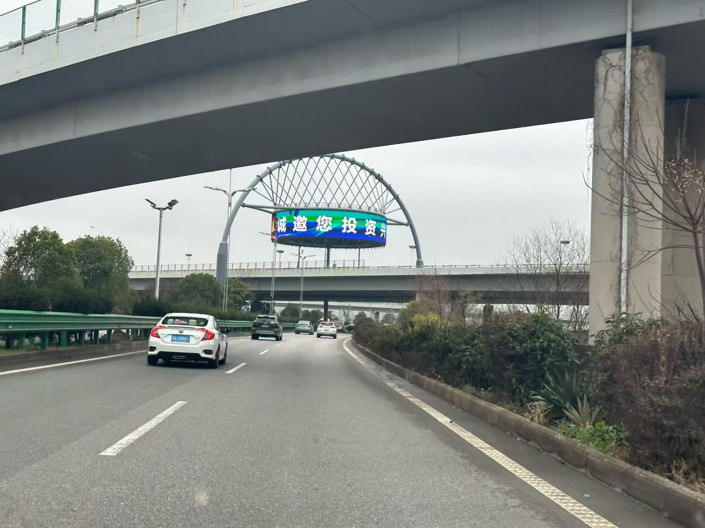 最新拿下22年上牌五菱宏光S，1.5L标准型7座个人一手车 仅行驶4万多公里铝合