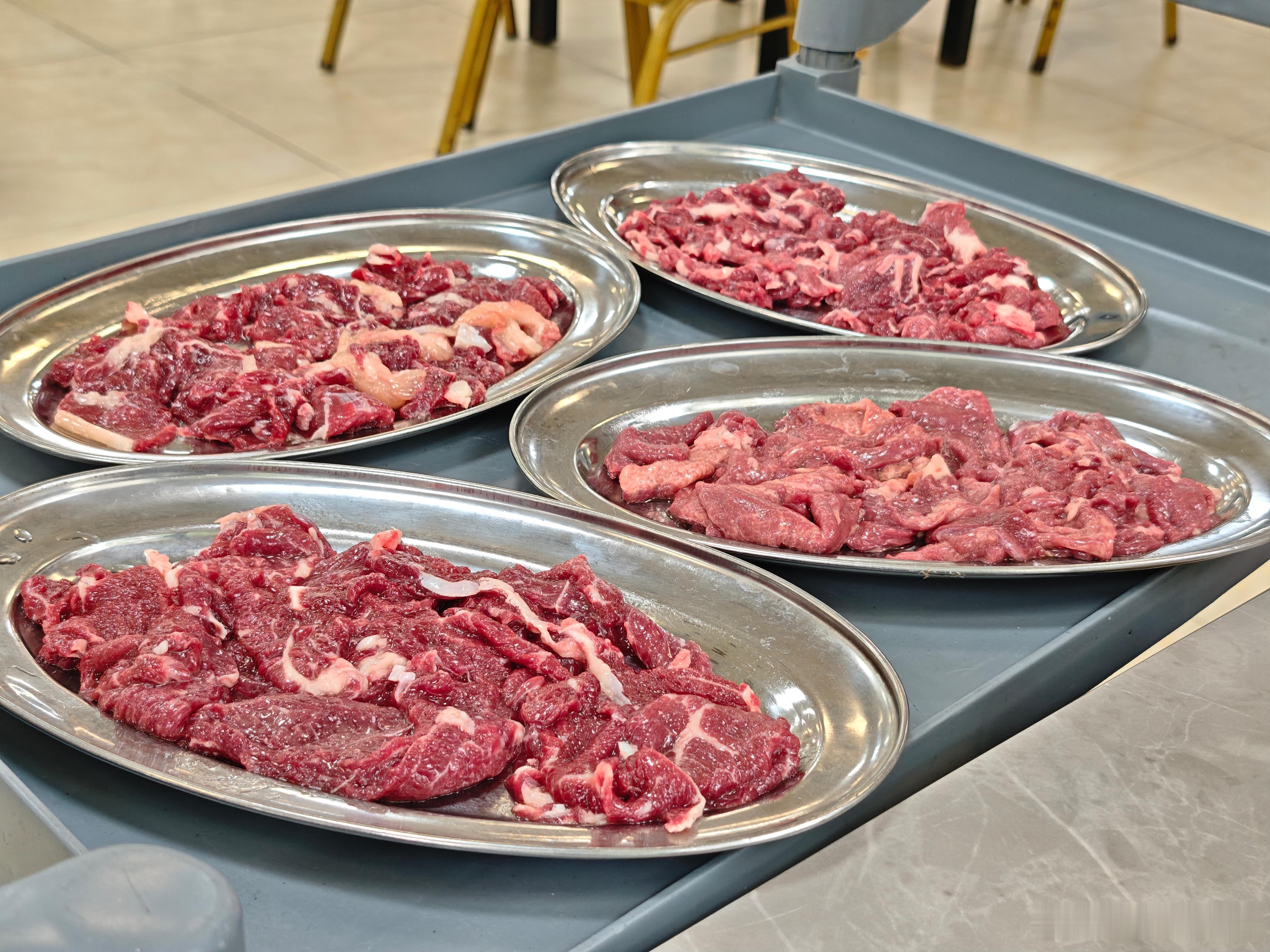 23一盘的自助牛肉你就说夯不夯