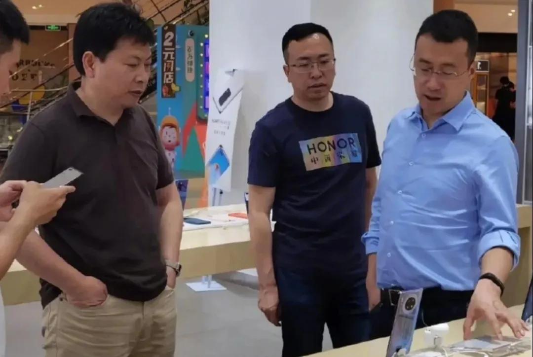 华为和荣耀还能不能回到这个时候？
现在网上的消息都说，华为即将携麒麟和5G回归，