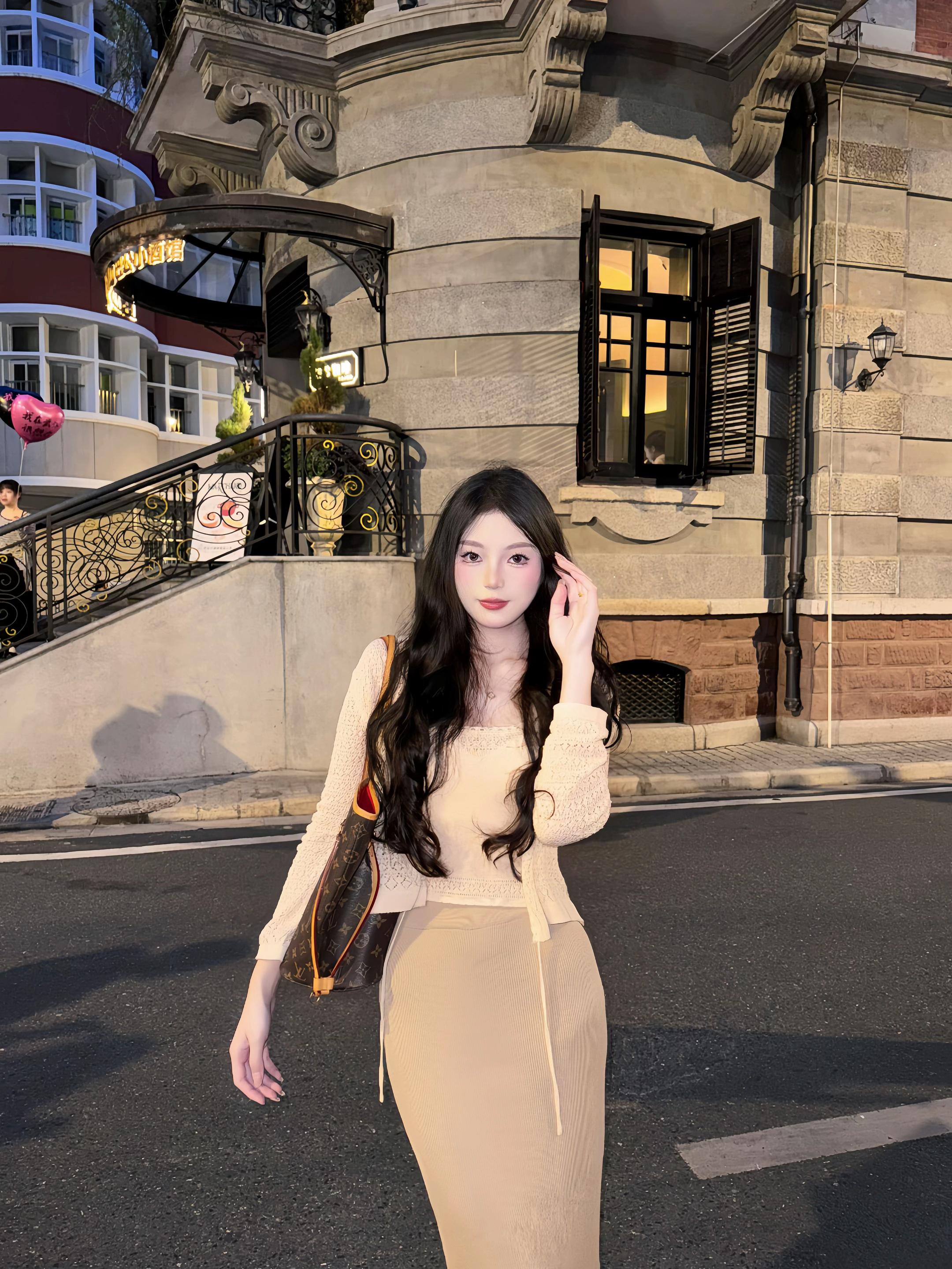 围着我转就行了，你哪有那么多事要做。