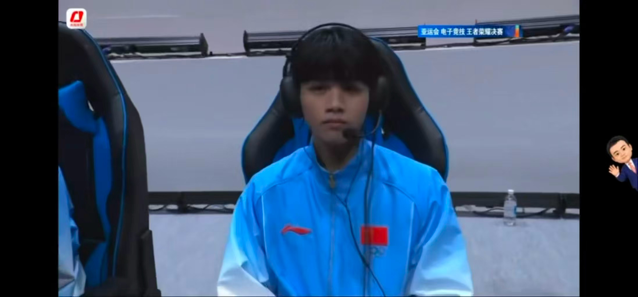 小傻子 ​​​