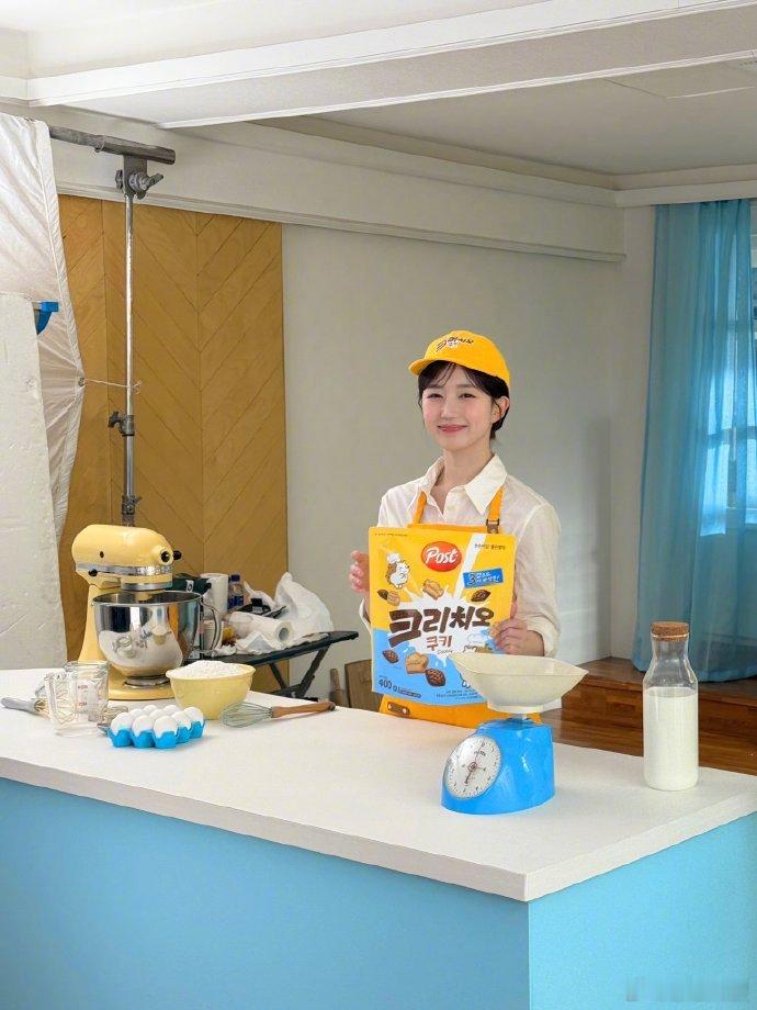吴海媛元气感 ​​​NMIXX官方更新吴海媛照片，柠檬黄和海媛超适配，元气感十足