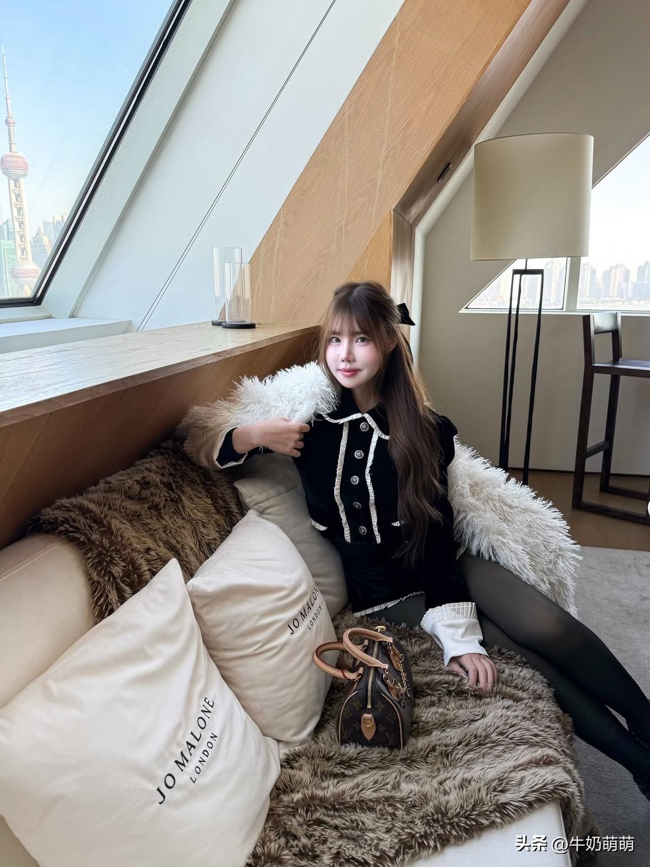 女生怎么穿搭会看上去很优雅