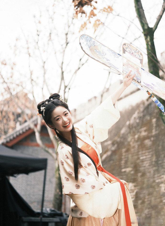 黄杨钿甜好有古韵的一张脸 05花黄杨钿甜古风感拉满！灵韵脸代入古风小说超自然，成