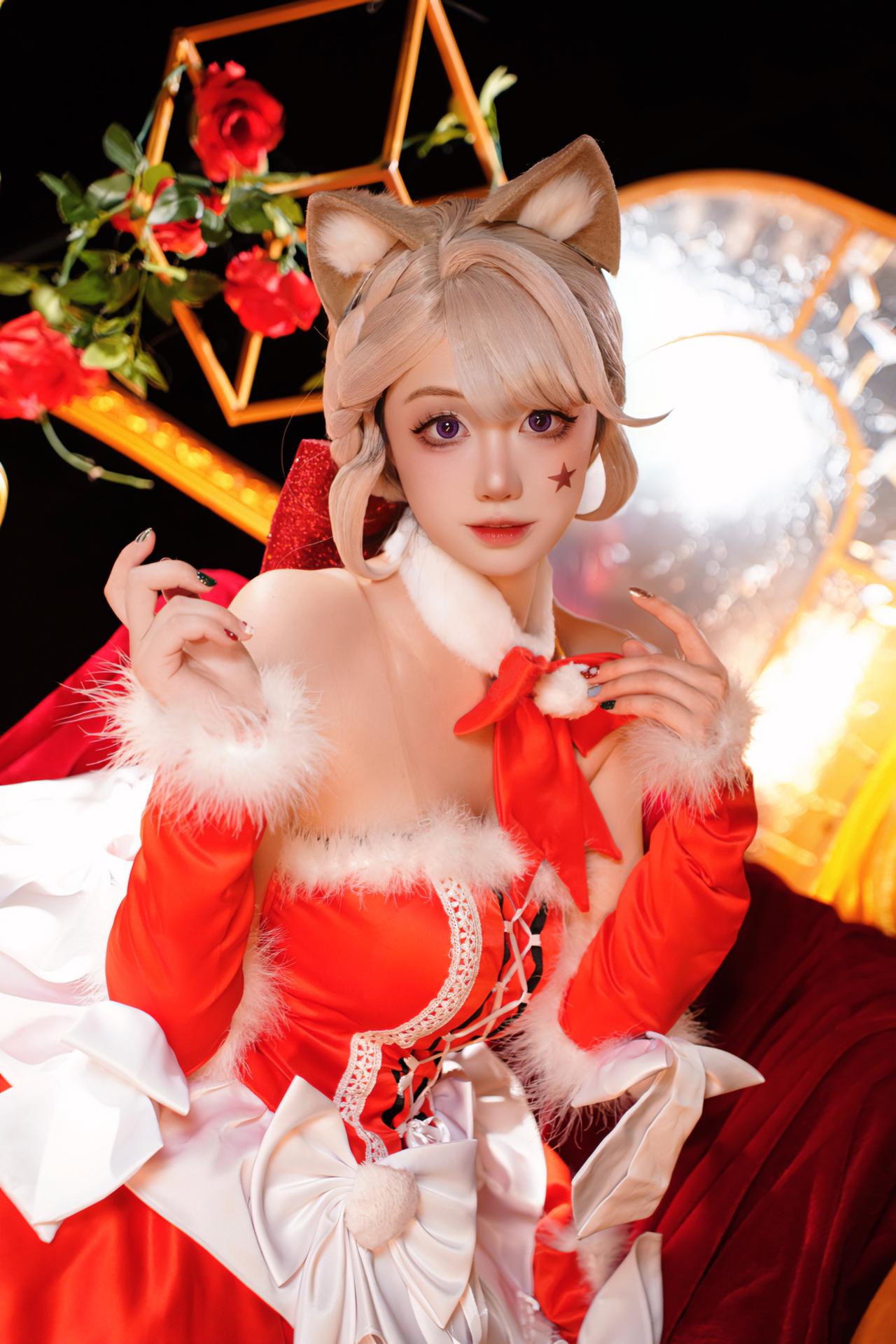 登登，我琳尼特给大家表演一个变身圣诞少奶奶！
COSER：喵喵五岁啦#原神##游