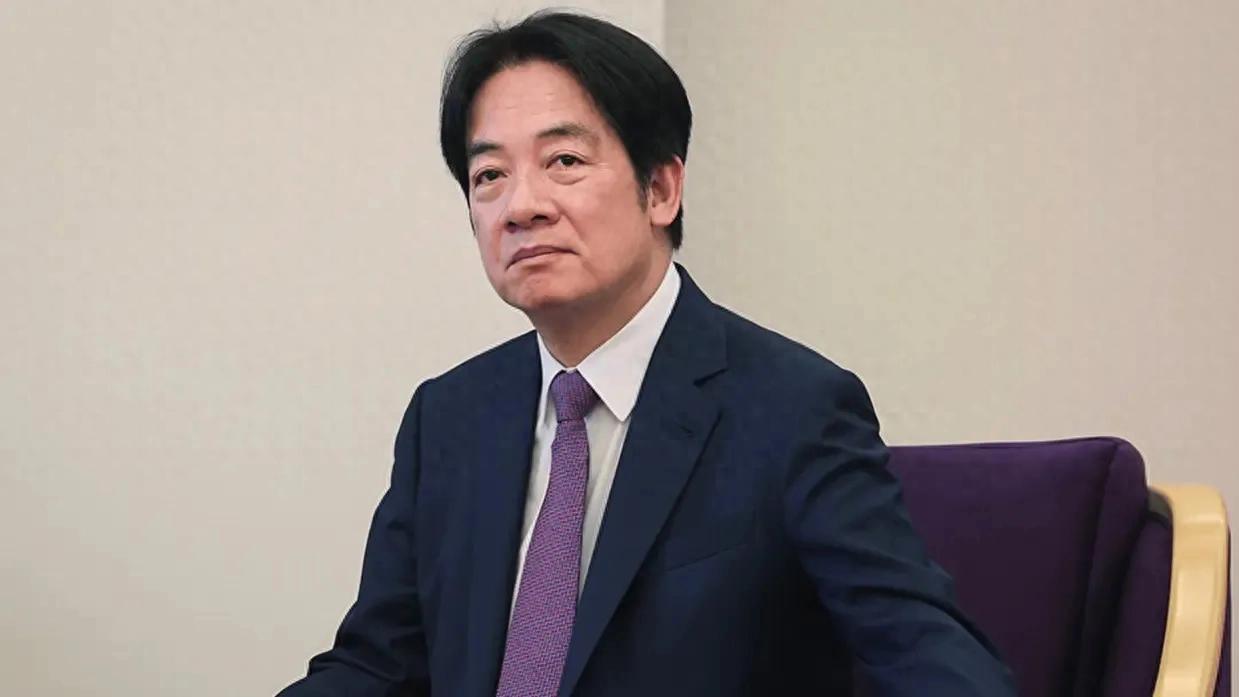 一天5000张船票，比赖清德的口号诚实得多。
 
 
赖清德8月23日金门喊"寸