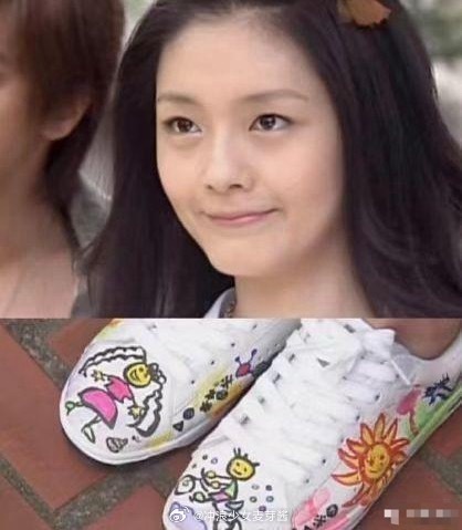 大S当年脚趾戴戒指真得绝了，她的各种小细节当年都有人想要模仿。 