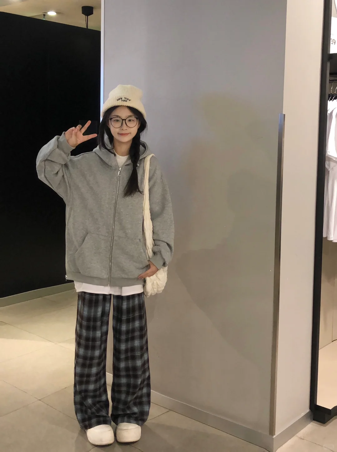 早秋的第一件灰色外套好韩！好喜欢！🔒住啦！！