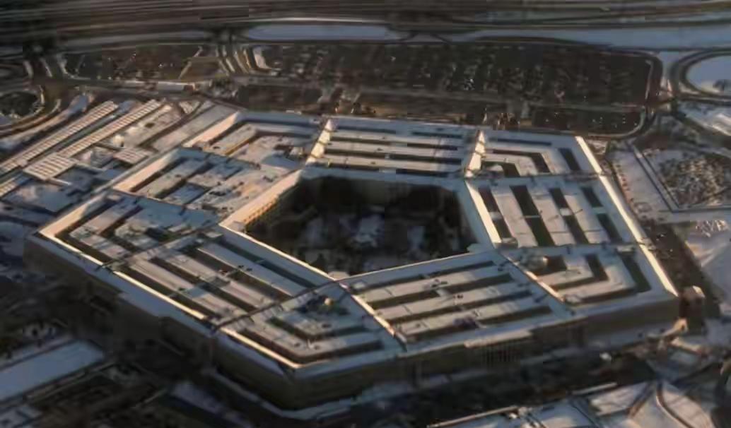 五角大楼表示：几年砸下大量真金白银，试图重建美国防工业基础的计划，宣告失败，这不