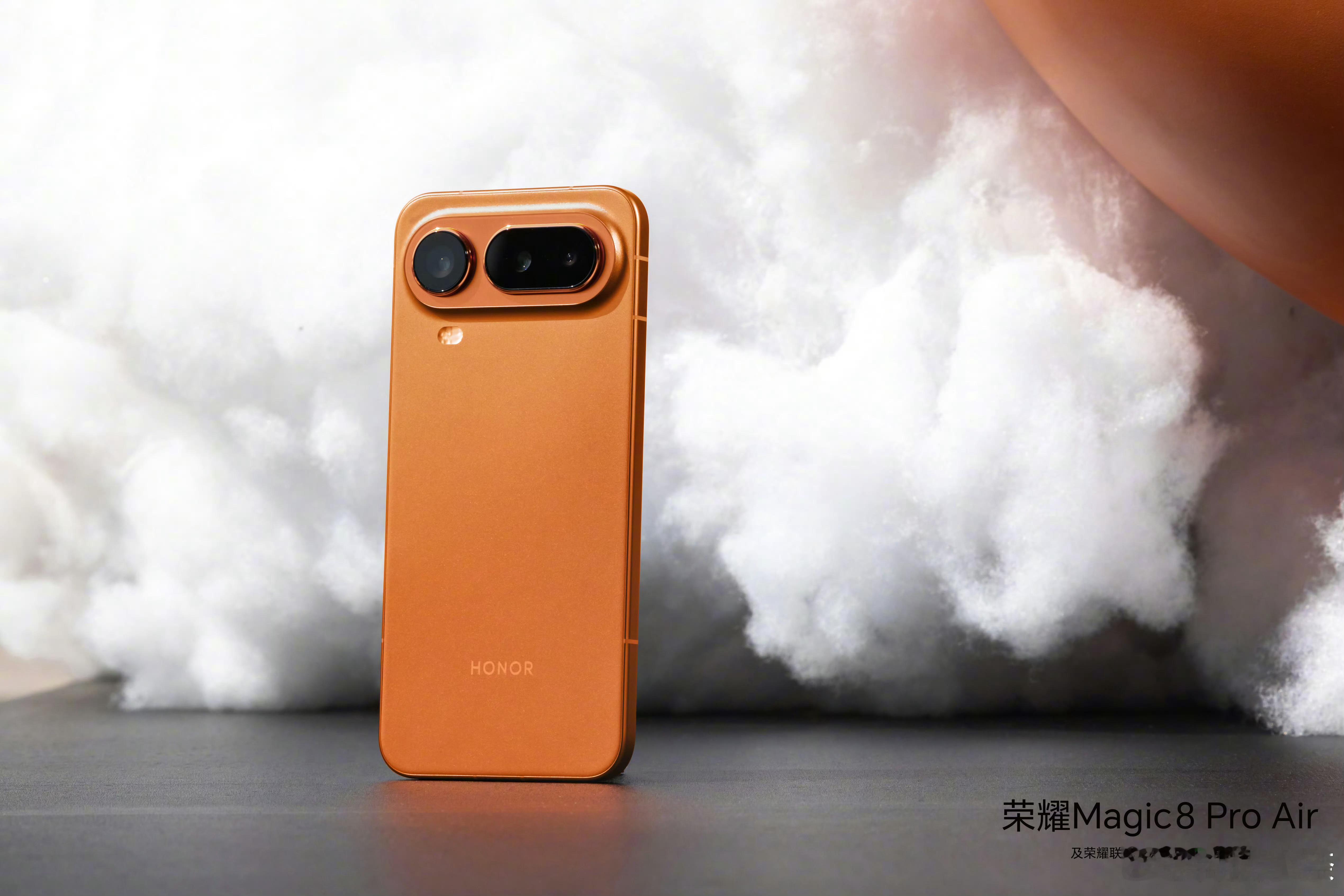 好家伙，今晚猜荣耀Magic8 Pro Air就要跟大家见面了。老规矩！来预测下