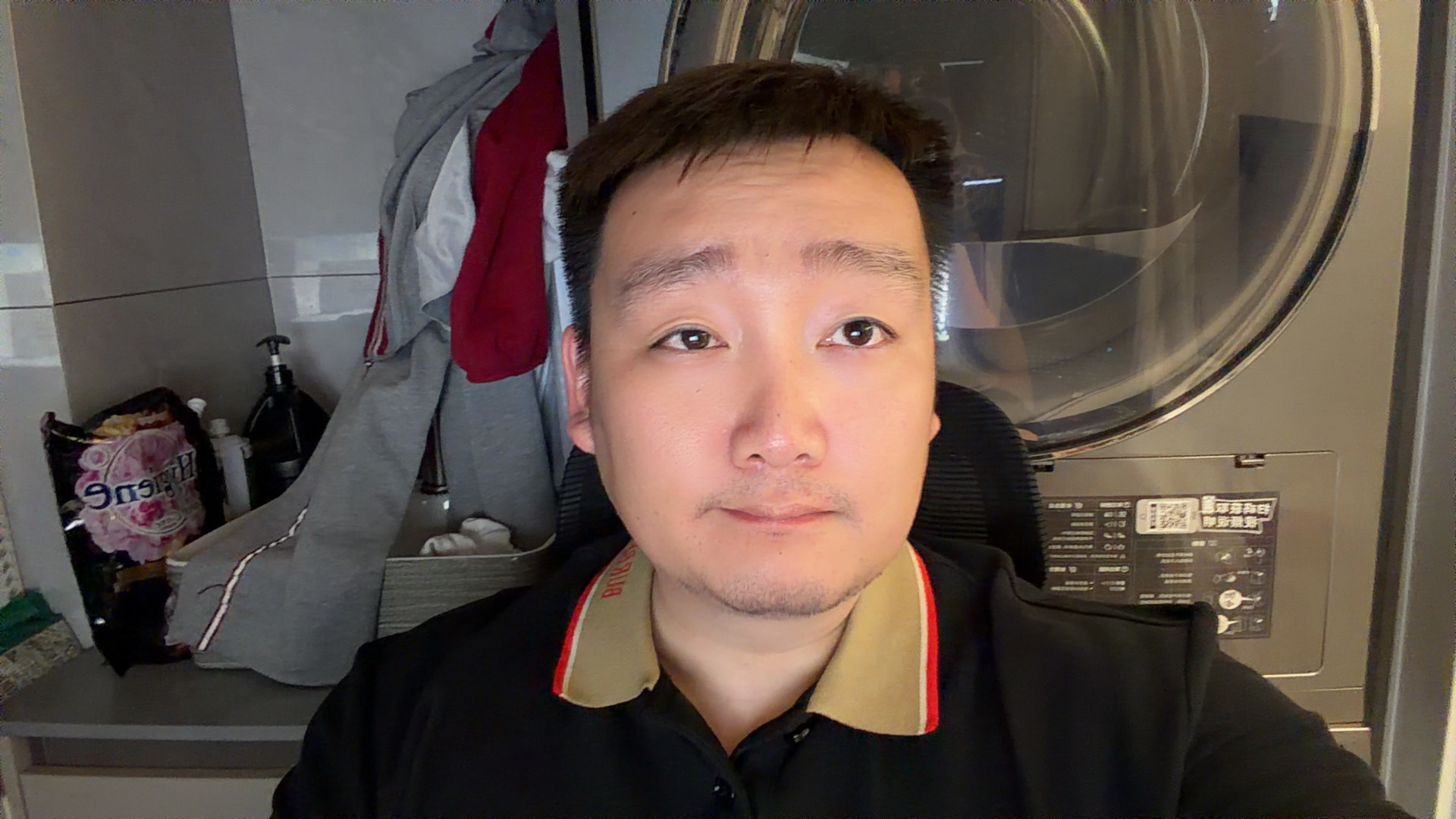 大家晚安，哄好了赵女士了 就说工作太累了，我又没有酒场，又没有抽烟喝酒洗脚的解压