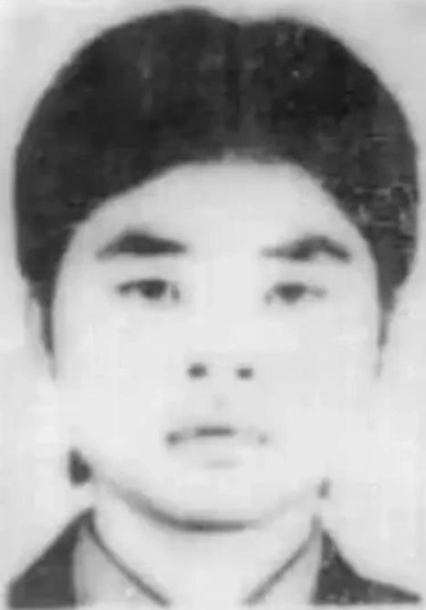 英国冻结中国逃犯7.38亿房产后续来了！
据确切消息，房主叫苏江波，福建厦门湖里