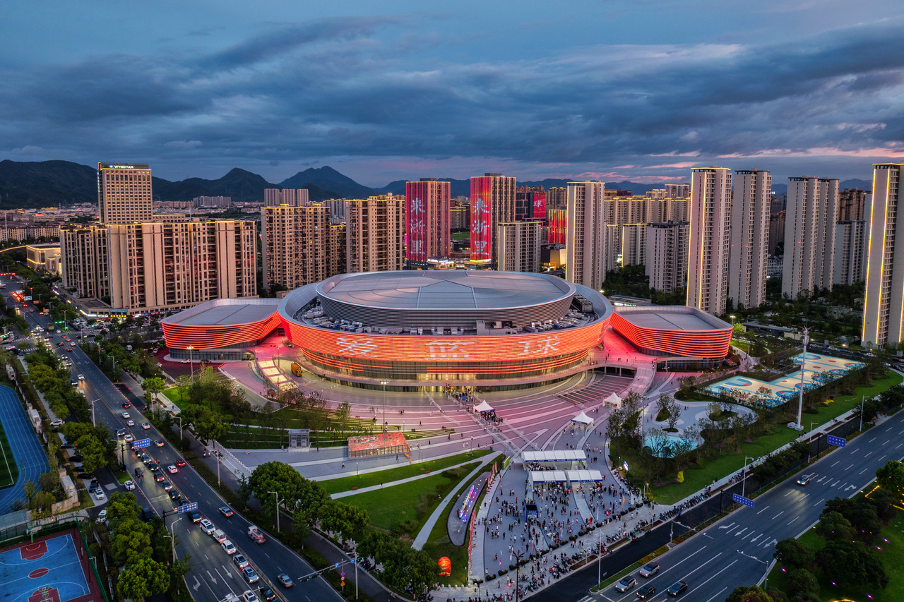 2026年CBA全明星将于3月6日-8日在浙江绍兴诸暨·西施篮球中心举行。 