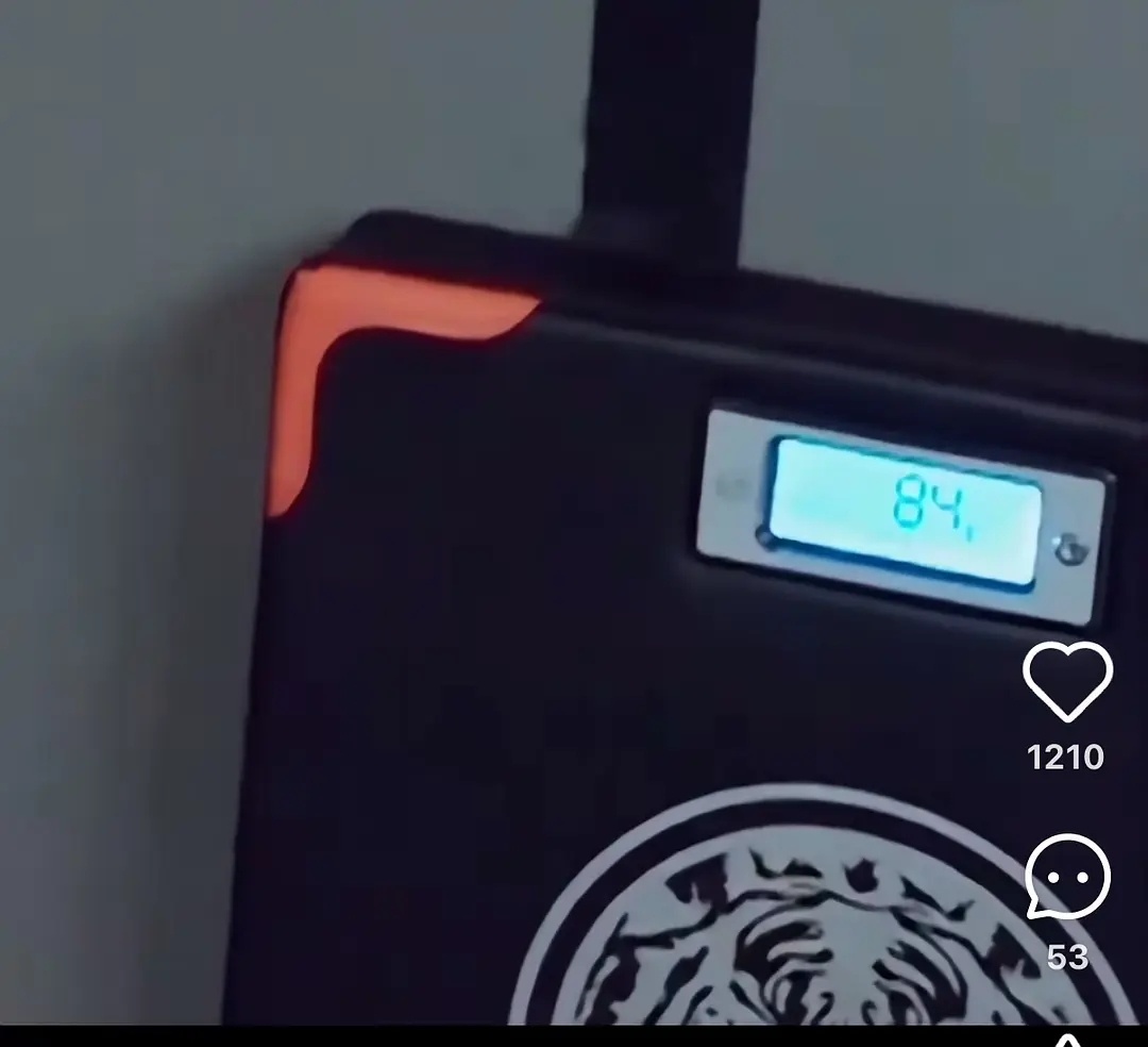 张艺兴的身材 完全就是内娱男菩萨 特别自律 粉丝吃的忒好了 ​​​